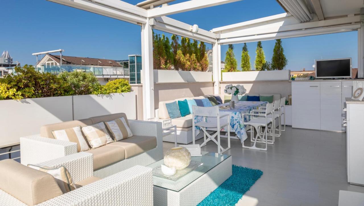 Magnifico Appartamento Dominique Jesolo Lido Carraro Immobiliare - Family Apartments Екстериор снимка
