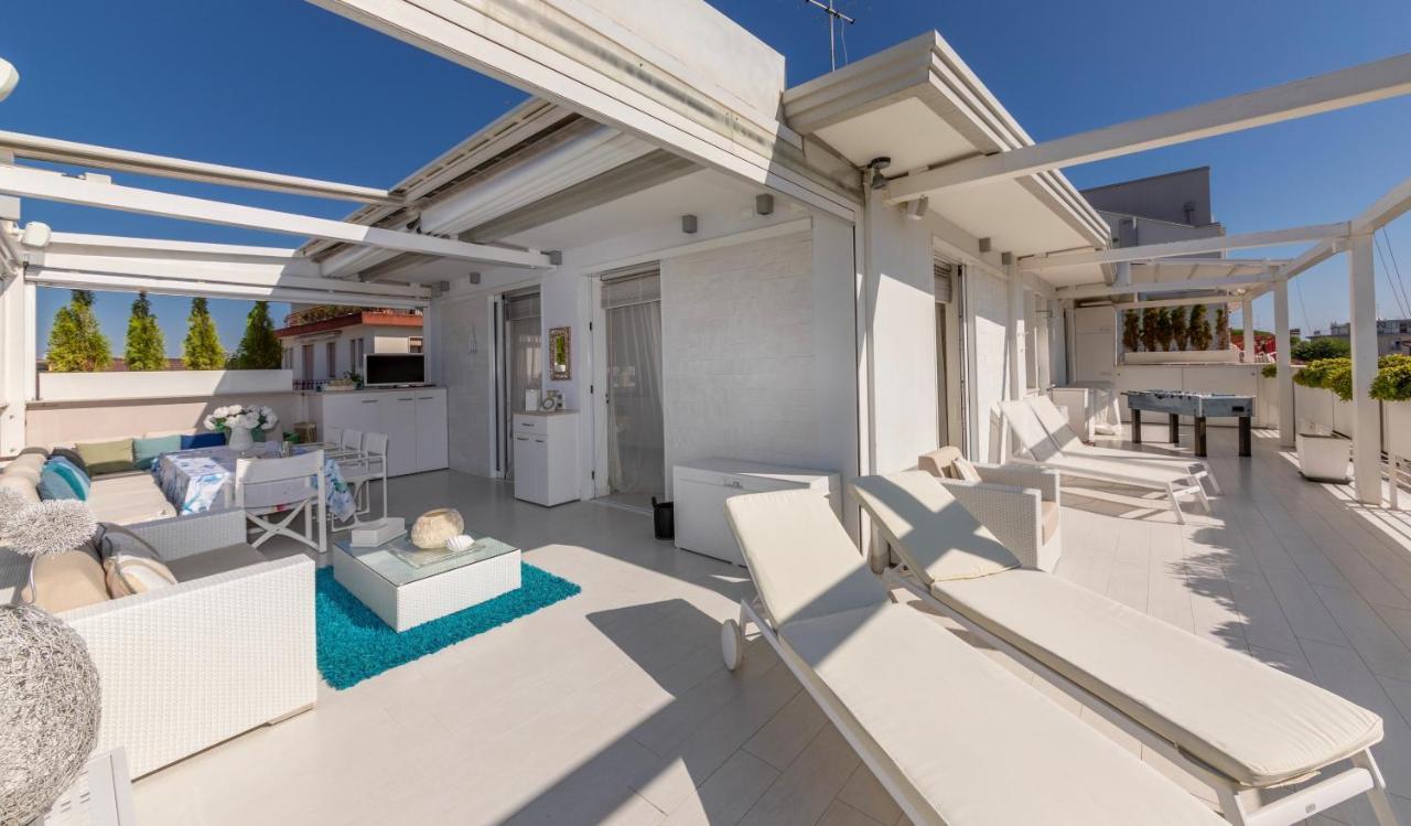 Magnifico Appartamento Dominique Jesolo Lido Carraro Immobiliare - Family Apartments Екстериор снимка