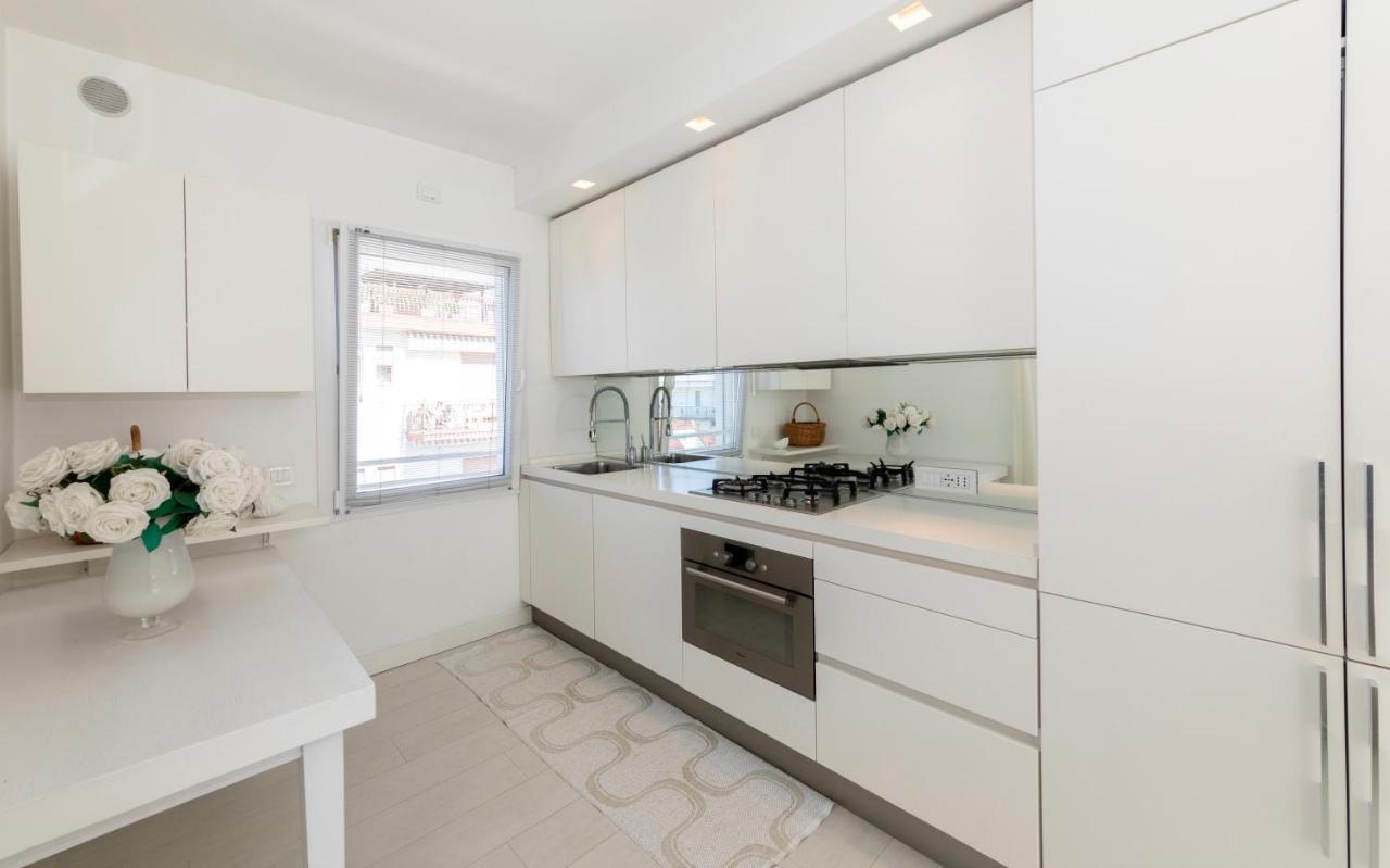 Magnifico Appartamento Dominique Jesolo Lido Carraro Immobiliare - Family Apartments Екстериор снимка